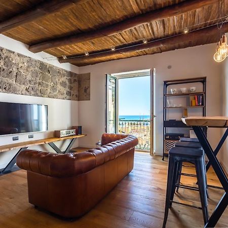 Starhost - Minerva Suite Salerno Bagian luar foto