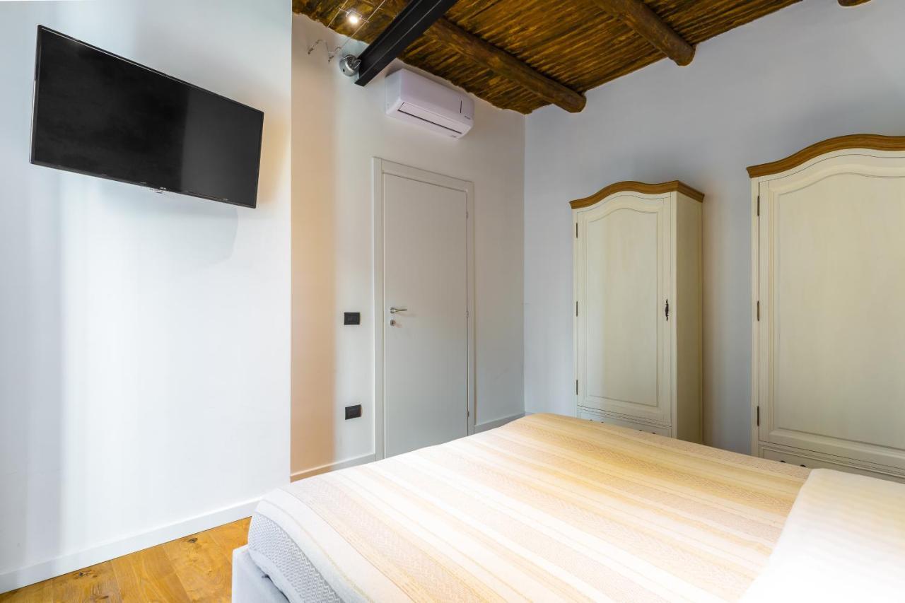 Starhost - Minerva Suite Salerno Bagian luar foto