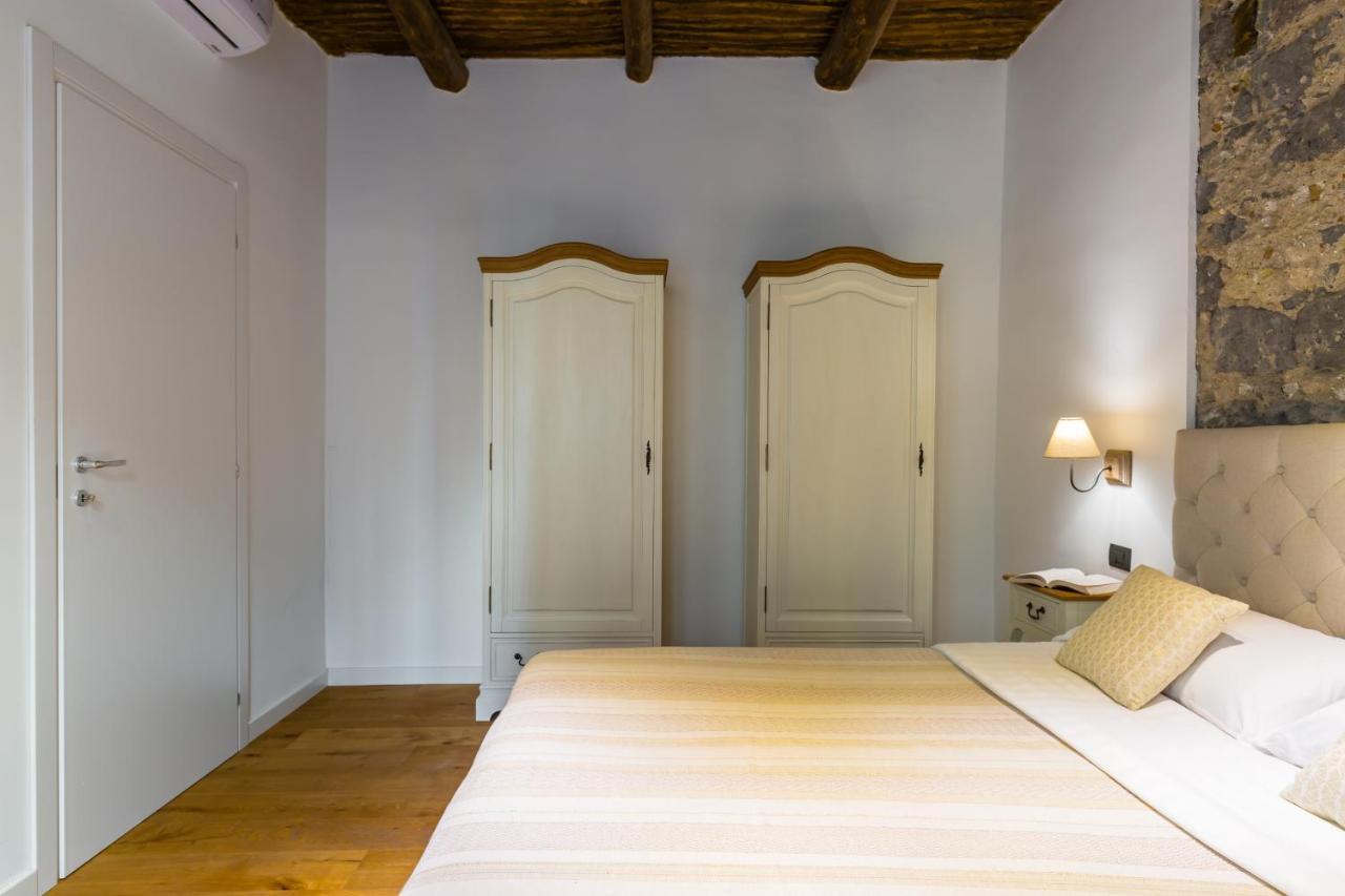 Starhost - Minerva Suite Salerno Bagian luar foto