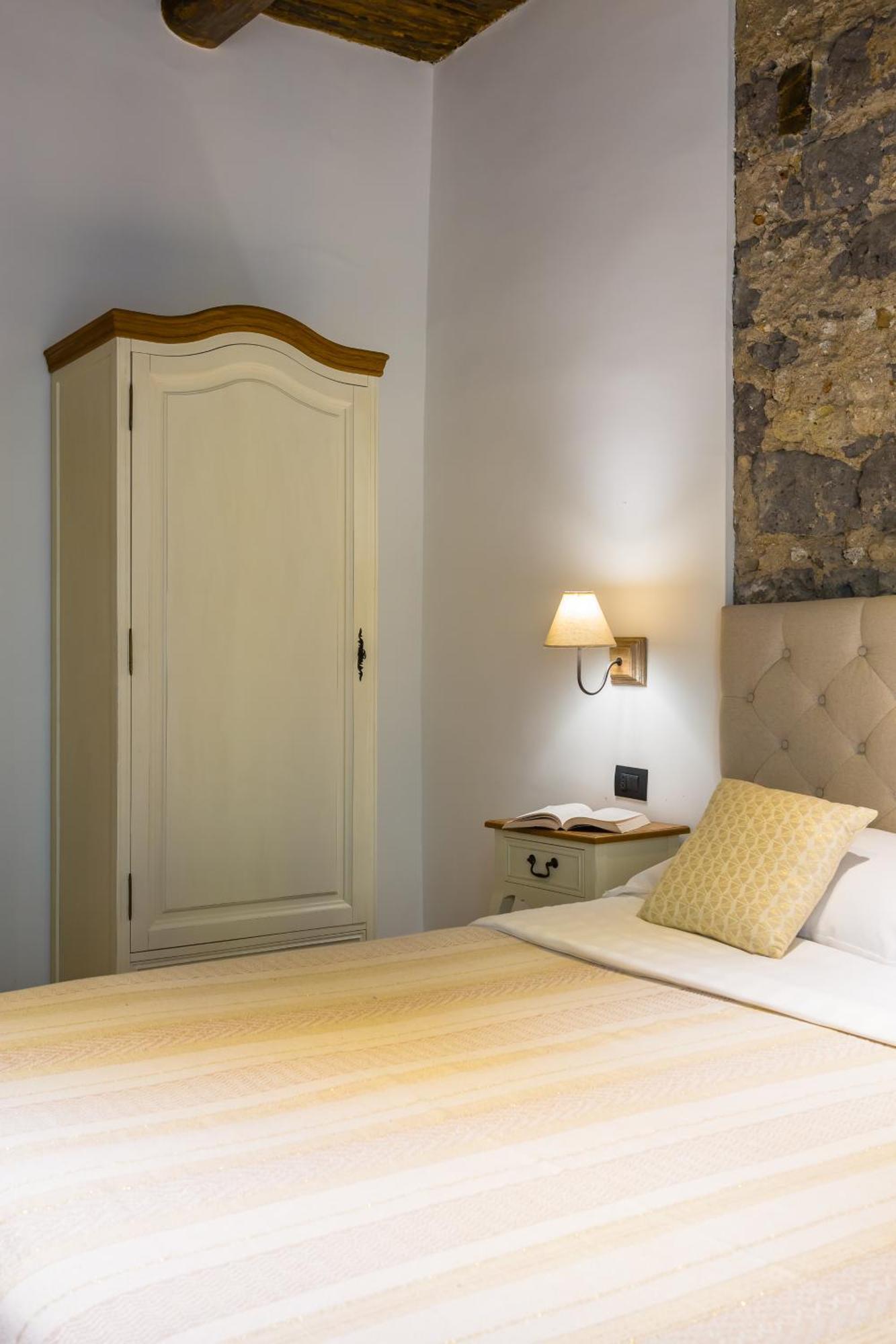 Starhost - Minerva Suite Salerno Bagian luar foto