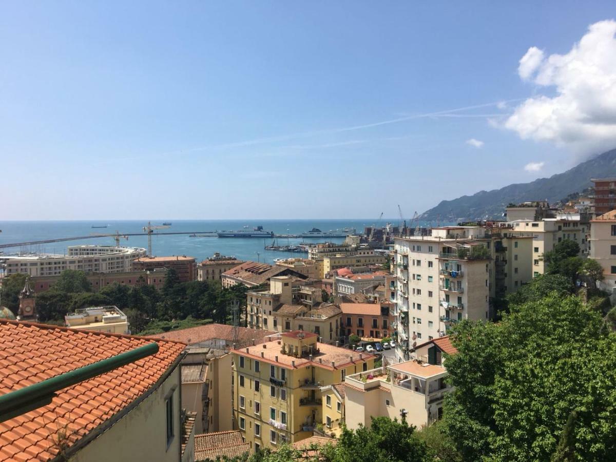 Starhost - Minerva Suite Salerno Bagian luar foto
